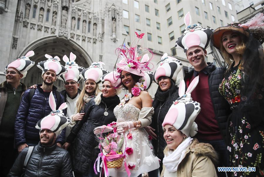 U.S.-NEW YORK-EASTER-BONNET-PARADE