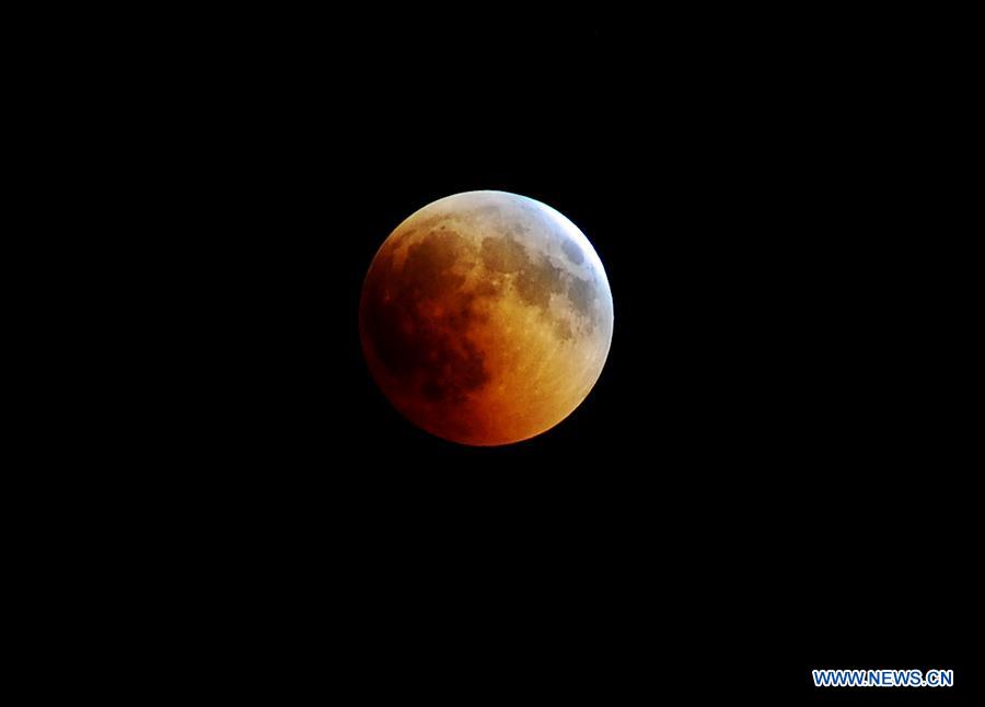 SYRIA-DAMASCUS-LUNAR-ECLIPSE