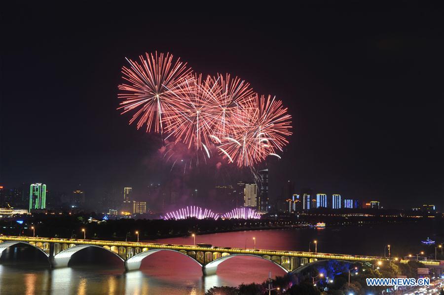 CHINA-NATIONAL DAY-CELEBRATION-FIREWORKS (CN)