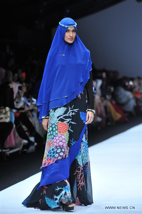 INDONESIA-JAKARTA-FASHION WEEK-KURSIEN KARZAI