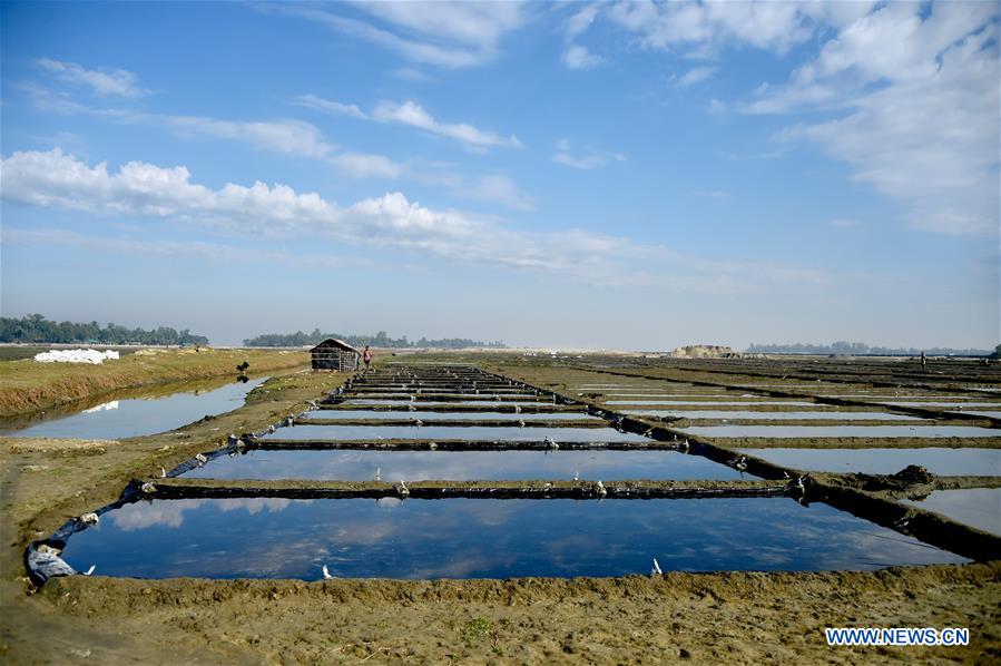 BANGLADESH-COX'S BAZAR-SALT PRODUCTION