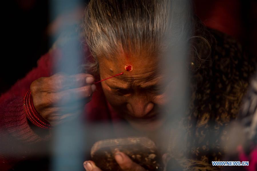 NEPAL-BHAKTAPUR-HINDU-FAST