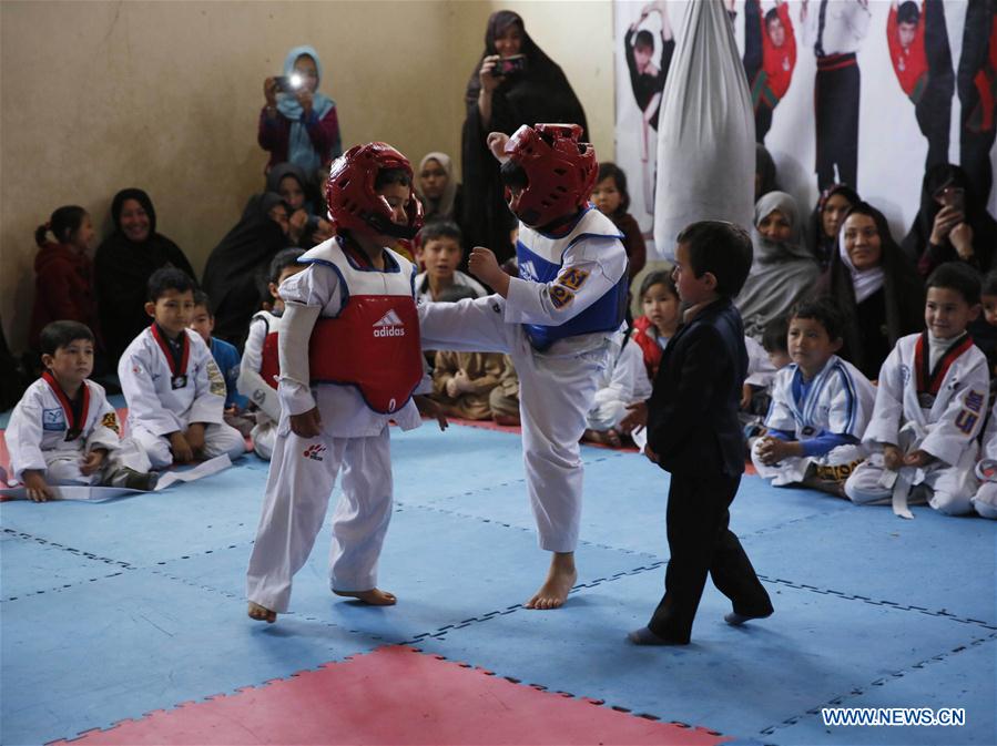 (SP)AFGHANISTAN-HERAT-CHILDREN-TAEKWONDO