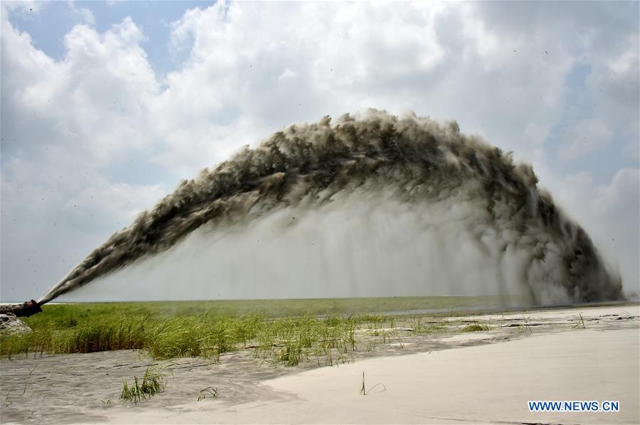 BANGLADESH-SHARIATPUR-RIVER-DREDGING