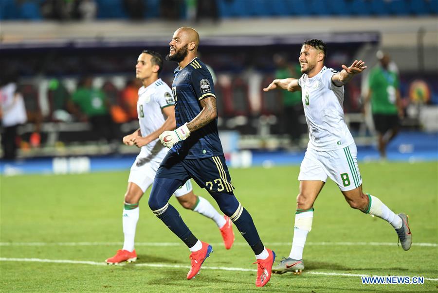 (SP)EGYPT-CAIRO-SOCCER-AFRICA CUP-SEMI FINALS-ALGERIA VS NIGERIA