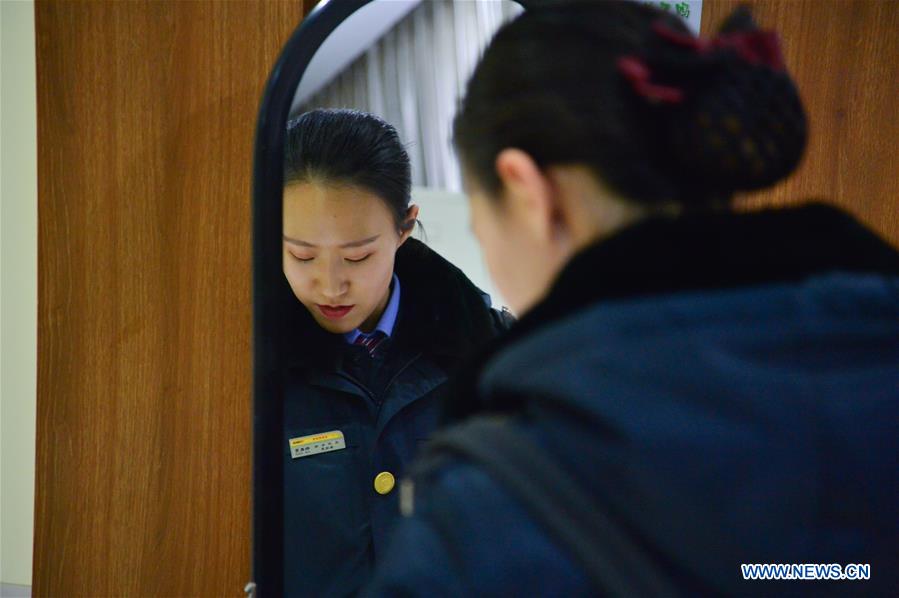 CHINA-GANSU-LANZHOU-TRAIN ATTENDANT(CN)