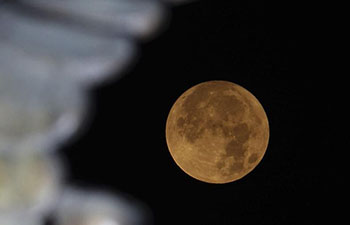 "Supermoon" seen across China